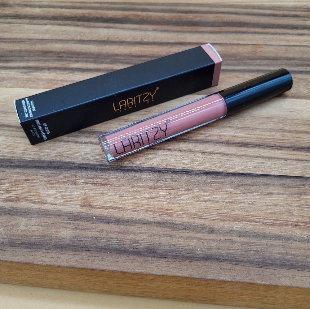 CLEARANCE! Laritzy Opaque Finish Lip Gloss: Old Rose (Blush Nude) NIB